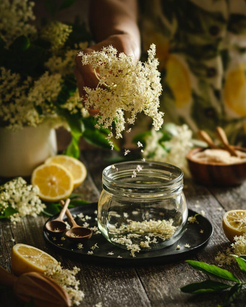 What Does Elderflower Taste Like? What Does Elderflower Taste Like?
